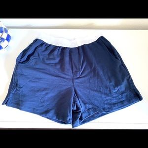 Navy Jamby Shorts with pockets size small NWOT